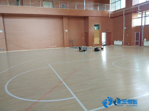 學(xué)校籃球場(chǎng)館木地板灰分含量