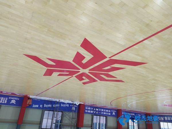 學?；@球館地板解決方案