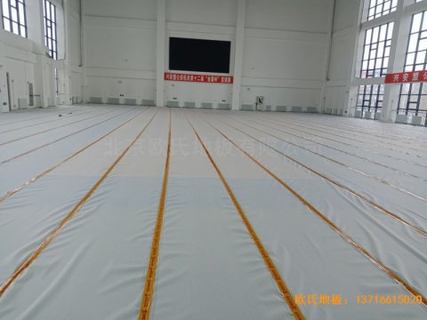 青島黃島區(qū)濱海街道中心小學運動木地板施工案