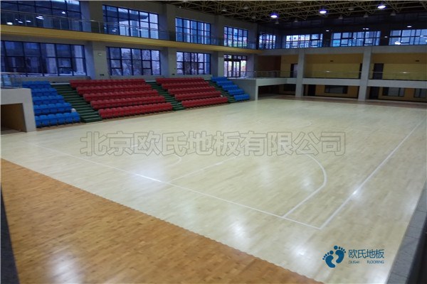 運(yùn)動體育木地板購買注意事項(xiàng)1